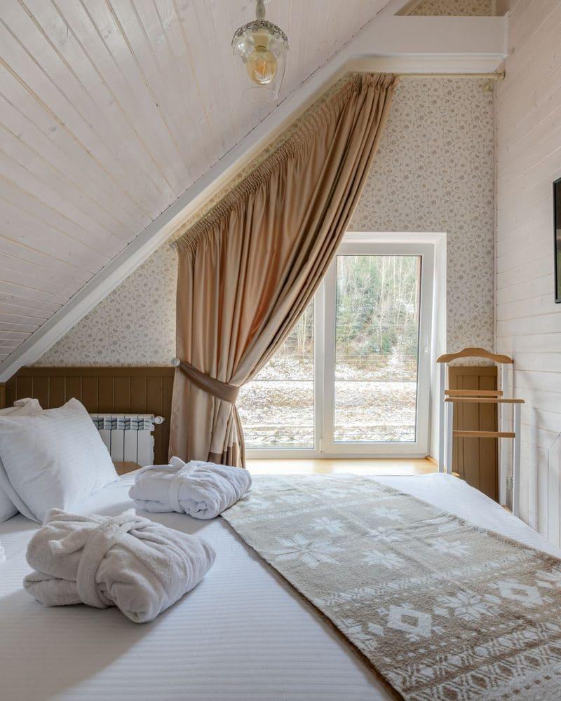 Guesthouse and rooms to let