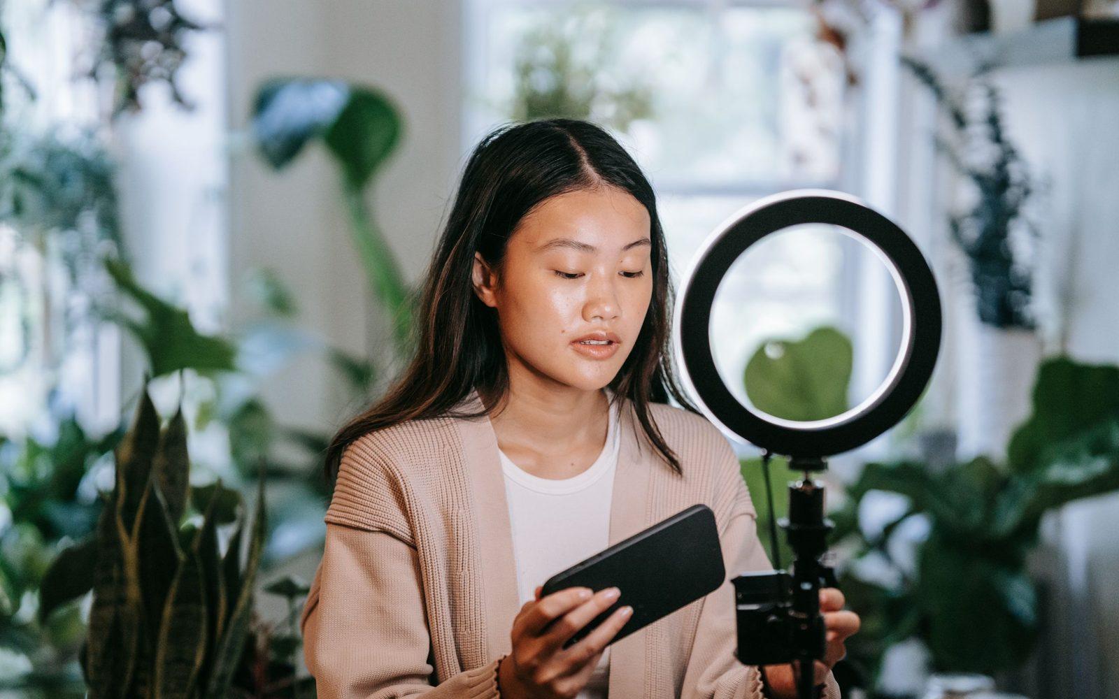 UGC Video Script: Hook, Structure and a Ready Template for Brands