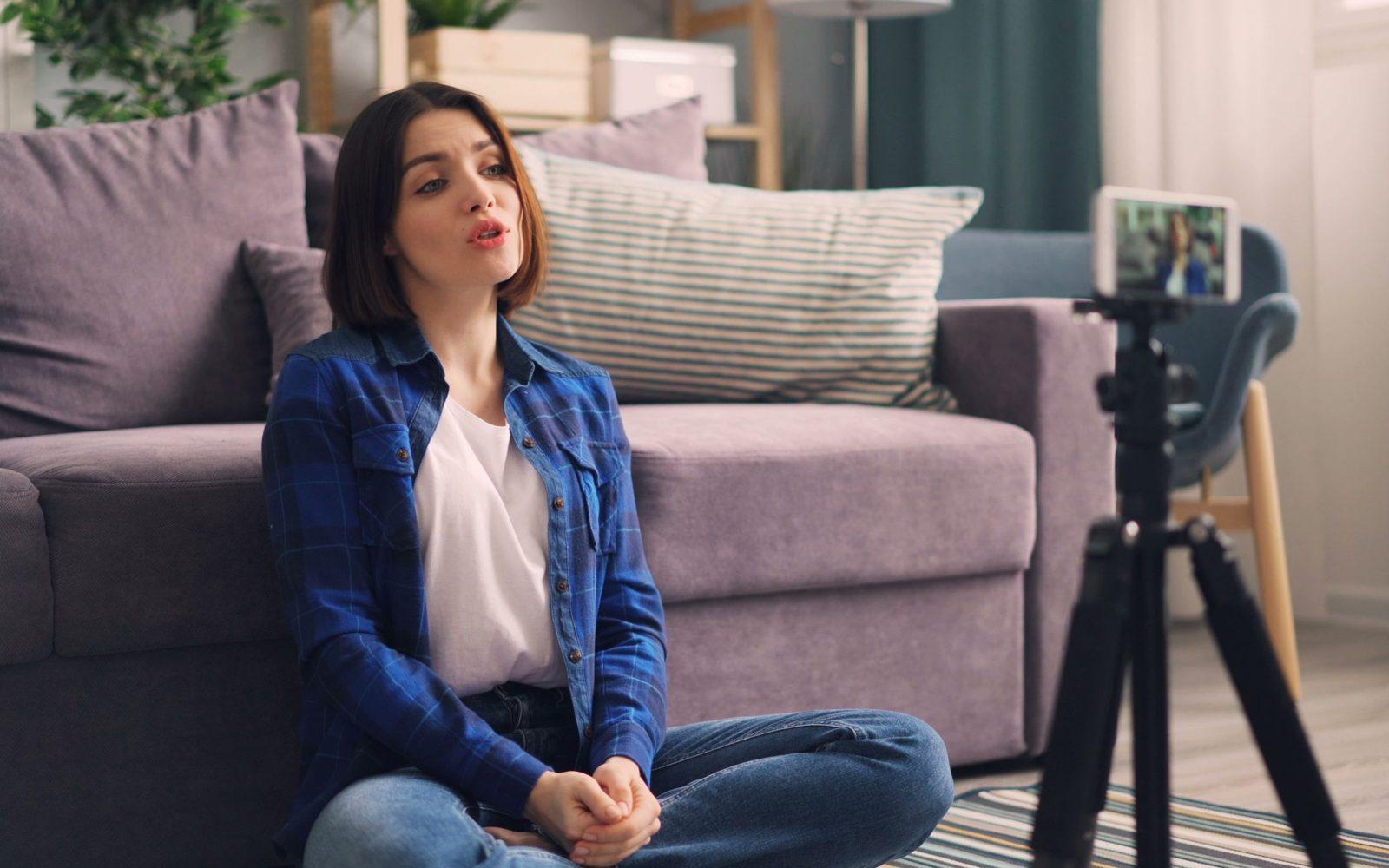 Jak oznaczać reklamę na Instagramie, TikToku i YouTube w 2026 roku: zasady UOKiK, KRRiT i kary