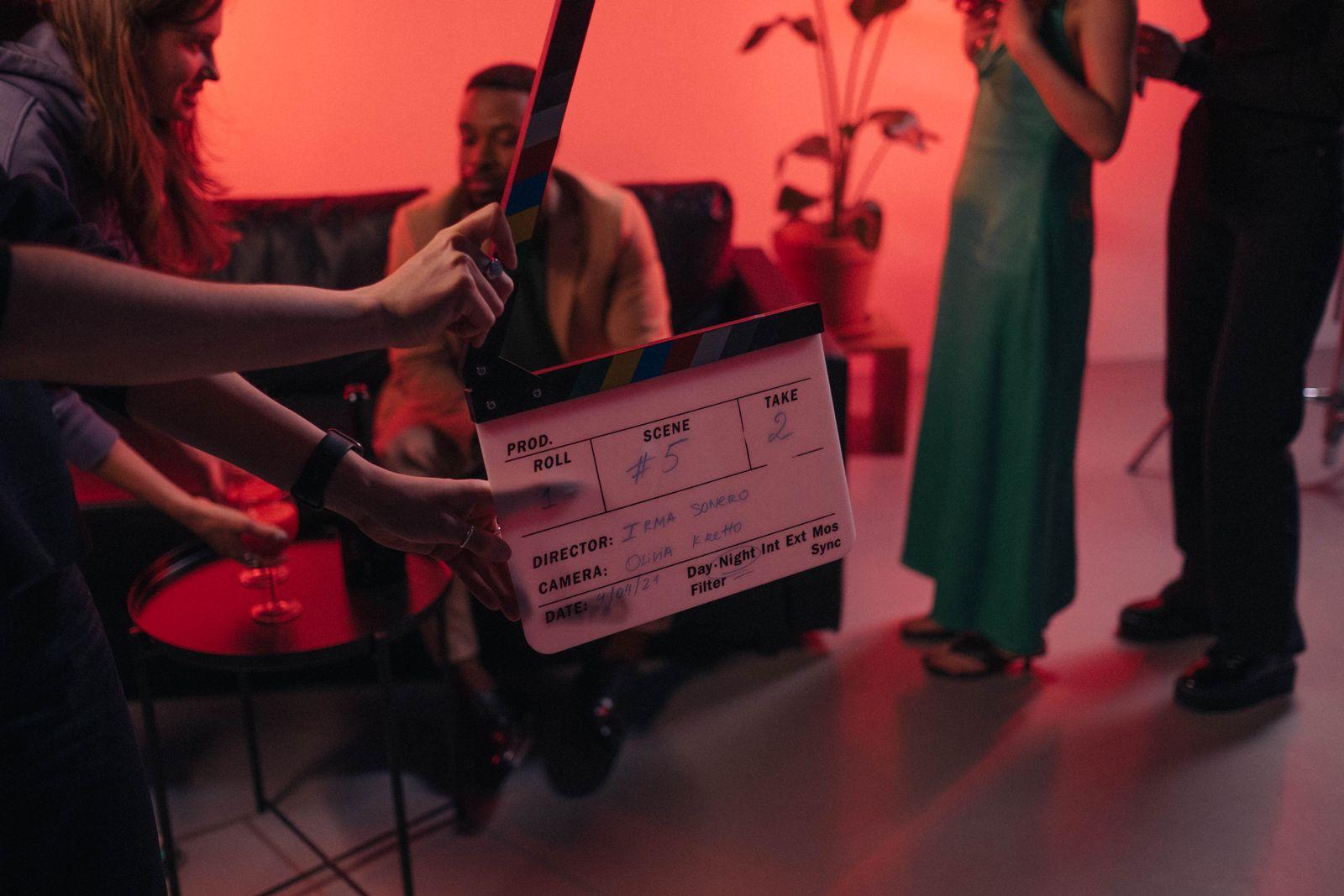 Castingi do filmu i seriali online 2026: gdzie szukać, jak się zgłosić, self-tape i praca statysty
