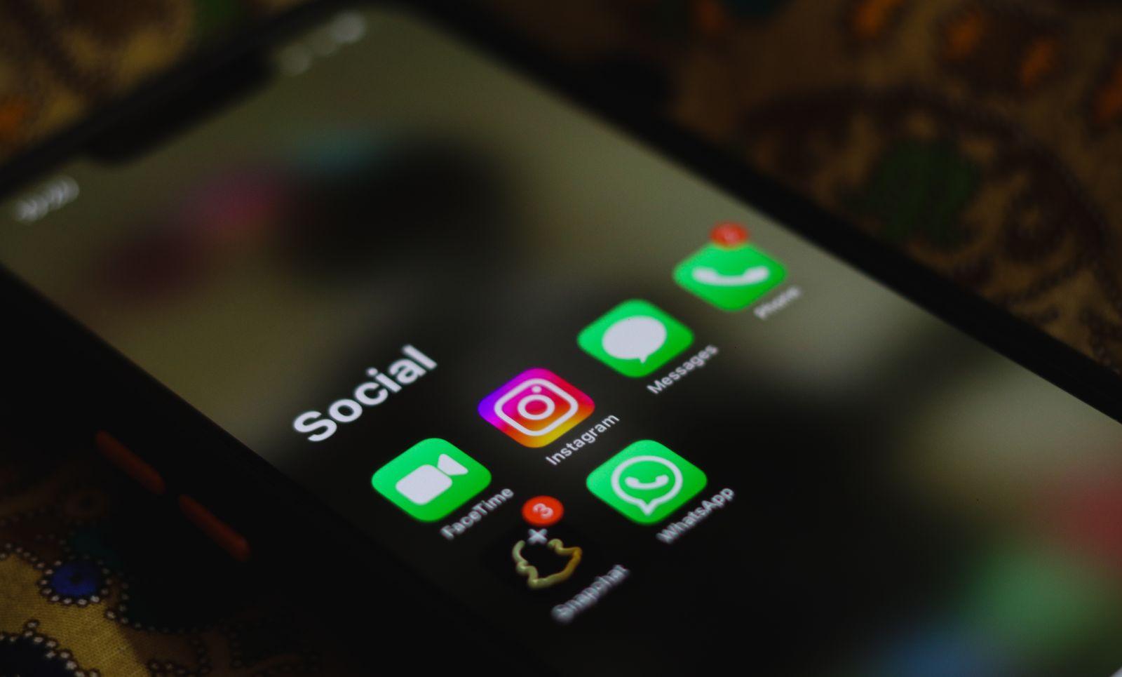 Когда выкладывать посты в Instagram: как найти лучшее время для своего аккаунта
